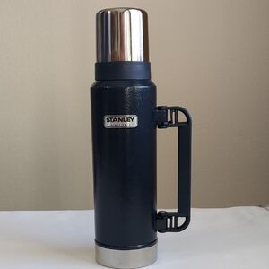 Stanley Classic Legendary Vacuum Thermal  Bottle 1.4 Qt Navy